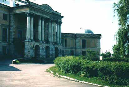 The palace of the Grokholski's in Voronivtsi