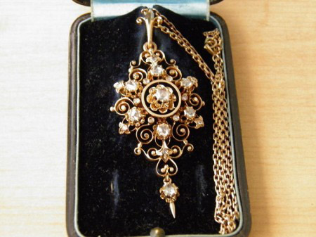 Anhänger Brosche Gold1.jpg