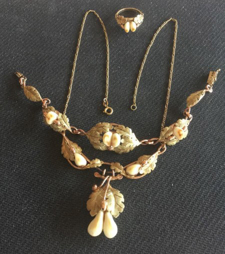 Trachtenschmuck-330bc7de.jpg