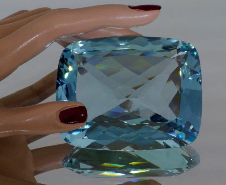 Aqamarine-770ct.jpg