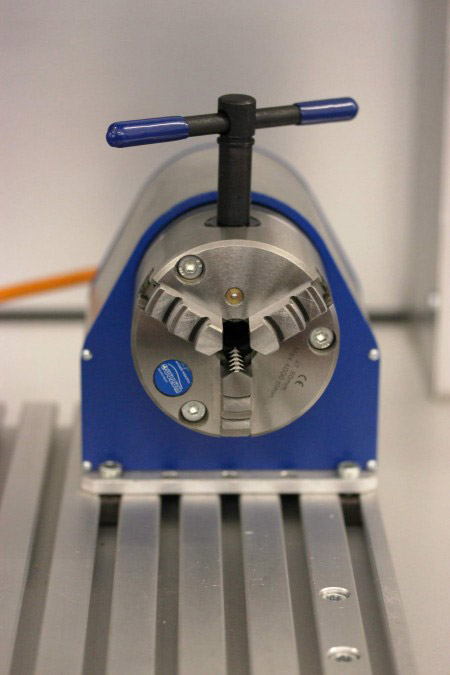 CNC Fräsmaschine 4 Achsen zu verkaufen