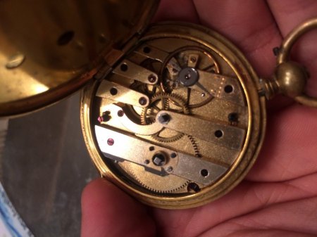 Geerbte Uhr Gold Cylindre huit rubis