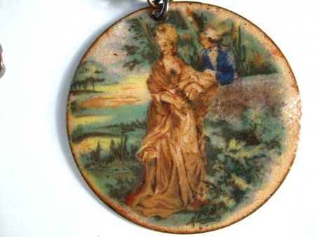 Anhänger mit signierter Emaille-Malerei