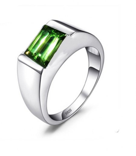 Peridot mit Randdefekt (8,72 ct) soll in einen Ring aus 925er Silber