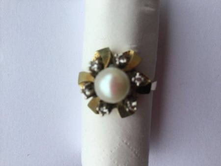 Verschiedene Goldringe