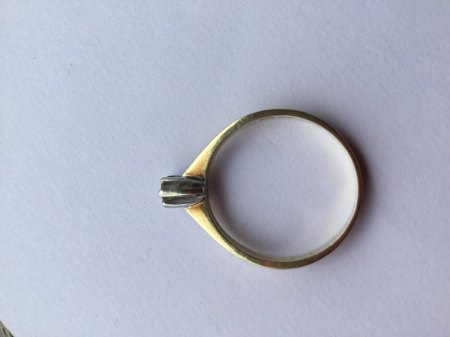 Verschiedene Goldringe