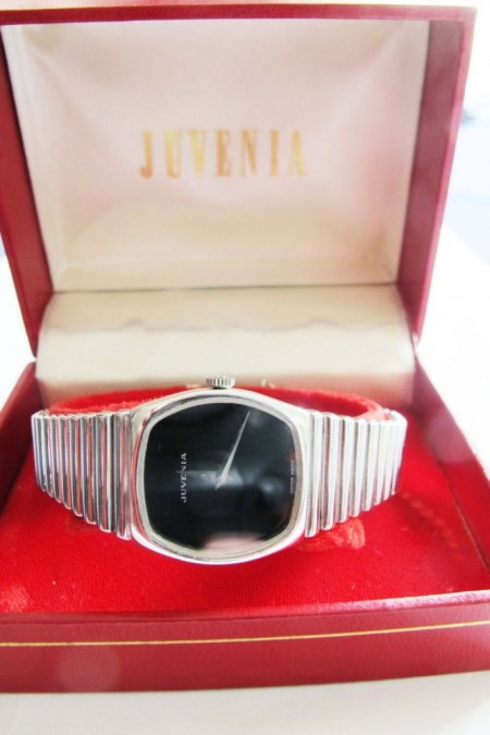 Was ist diese Juvenia Uhr wert ? Uhrband massives Weißgold, 18 ct.,