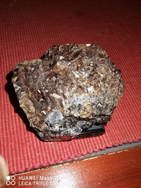 Stein gefunden wertvoll?!