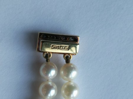 Ich biete ein Perlen-Armband