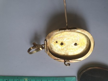 Biedermeier Schmuck? Bitte um Hilfe!