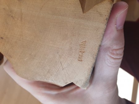 Unbekannte Uhr zur Bestimmung