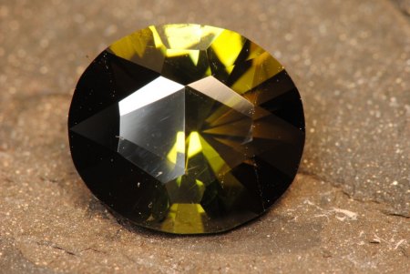 Frisch vom Dopp und neuer Schliff...und kleines Rätsel.