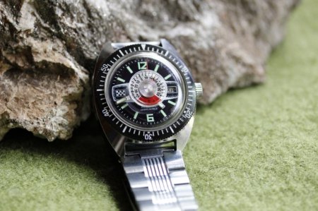 Relay Taucheruhr mit Thermometer