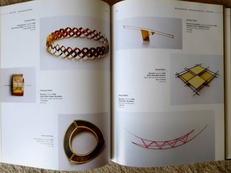 BUCH zu verkaufen: "Schmuck der Moderne"
