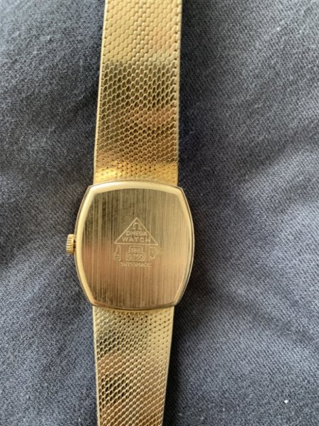 Goldene Omega Vintage 750 18k Gold echt?