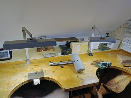 3x Arbeitsplatzleuchten