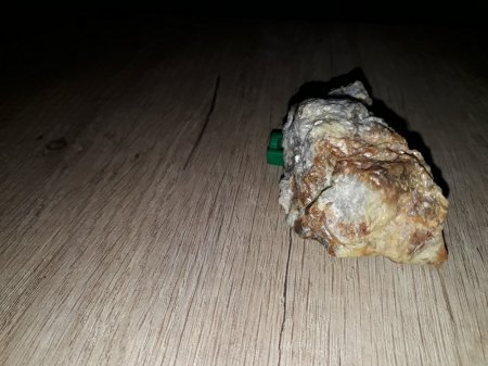 Kann mir einer sagen was das für ein stein ist
