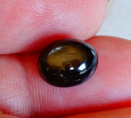 STERNDIOPSID - 2 Cabochons aus Goldschmiede zu verkaufen
