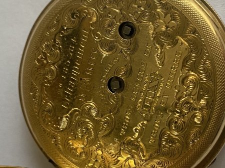 Goldene Taschenuhr - bitte um Bewertung oder Hersteller zeigen