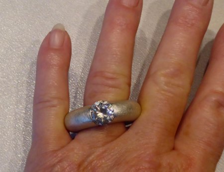 Ring aus reinem Rhodium