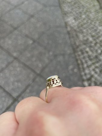 Opal echt oder Imitation bzw. synthetisch