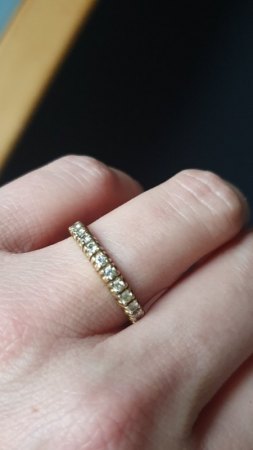 Diamantring 585 Gold 12 kleine Diamanten - Wertschätzung erbeten
