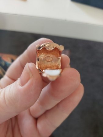 Punze unbekannt