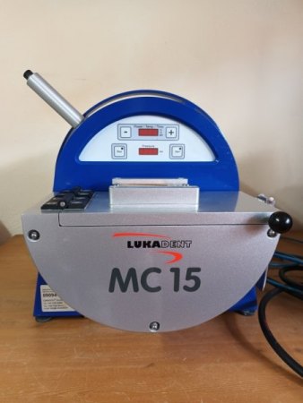 Verkaufe LUKADENT (Indutherm) MC15 Vakuum-Druckgussgerät incl. Wasserkühlung, Oil-Less Piston Vakuum-Pumpe 7000€