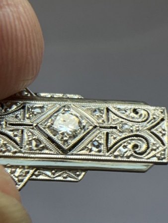 Altschliff Diamant beschädigt?