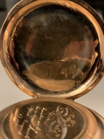 Identifizierung einer Taschenuhr