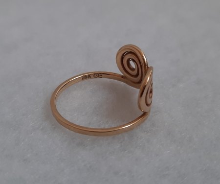 Punze goldener Ring