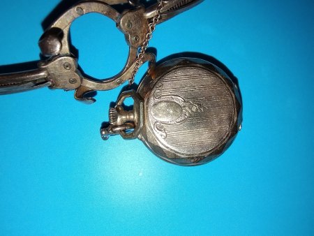 Uhr mit Spangenarmband