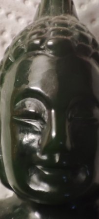 Dunkelgrüner Stein Buddha