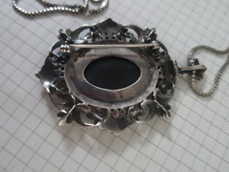 Antikschmuck Notverkauf bitte um Hilfe