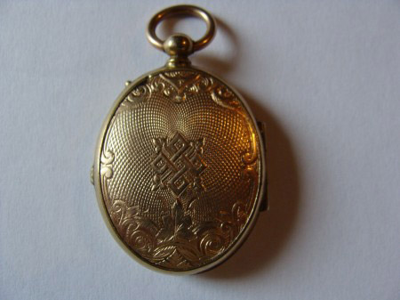 Medallion 002.JPG