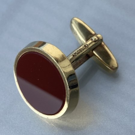 Sammler von Manschettenknöpfen