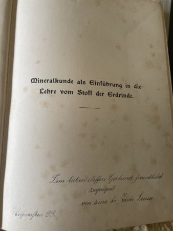 Mineralkunde von Dr. A. Sauer Buch