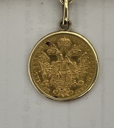 Armband mit Münzen