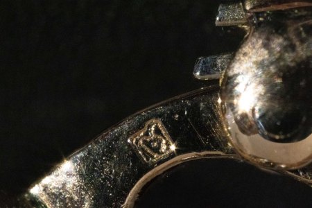 Unbekannter Hersteller gesucht – außergewöhnliches 750er Aquamarin-Diamant-Set (Ring & Ohrhänger) mit Meisterpunze