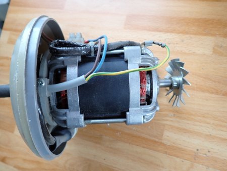 Frage zu älterer Hängebohrmaschine, Motorkohlen.
